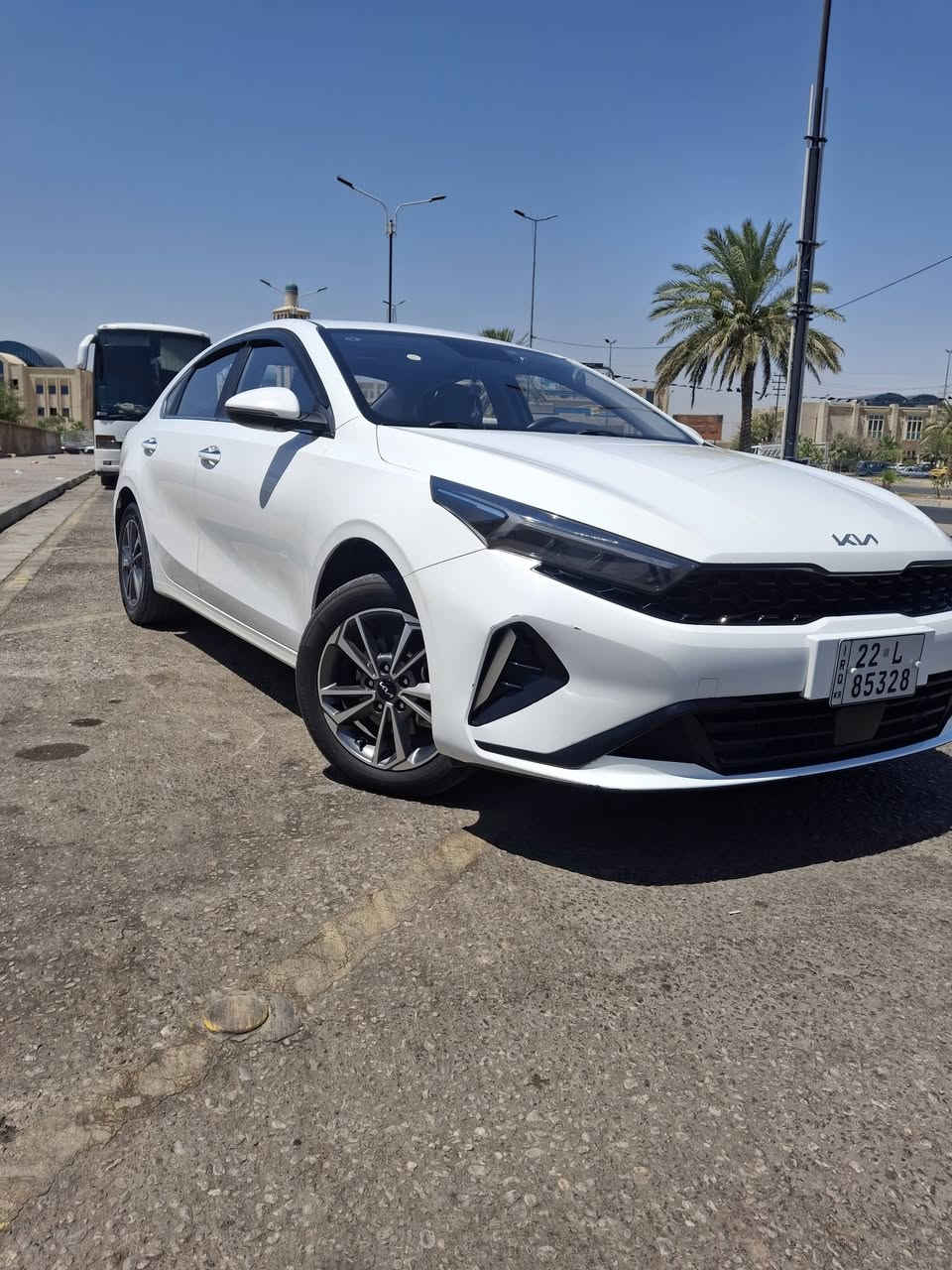 سلام عليكم
Kia K3 2022

السياره جديده مكفوله كفاله عامه فول مواصفات 
السعر 135 وبيهه مجال قليل 
مكاني كربلاء قرب كلية الصفوه
***********
