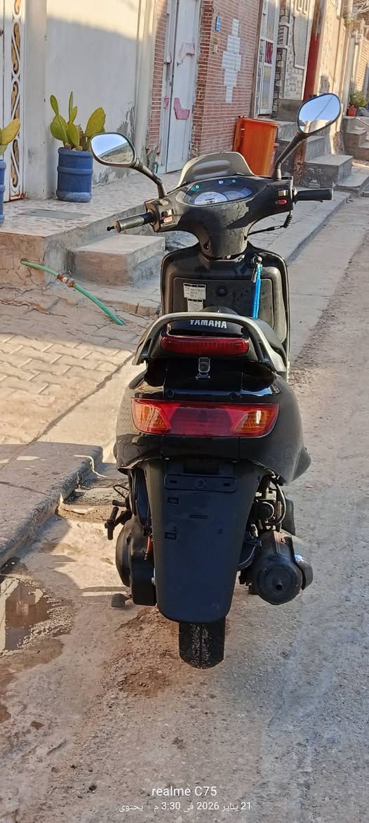 السلام عليكم دراجه فراشه فحل للبيع نجف حي السلام دراجه جديده ماصارله هواي من اخذته من الحاويه وعله حطه الحاويه كلشي مامبدل بيه تعال افحص وشوفه  ومكينه مامفتوحه ومكاتبته موجوده  
واي استفسار عله هذا الرقم ***********
