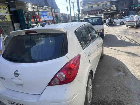 فيرسا ٢٠٠٨ بيها عكس السايق ماشيه ٧٤ حقيقي محرك ١٨٠٠ مكانها بغداد العامريه *********** رايدها ب٨٠
