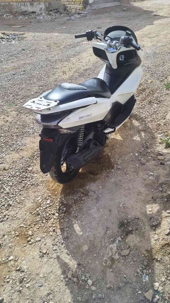 السلام عليكم دراجهpcXللبع نضيفه ناعمه ماناقصه شي ***********
