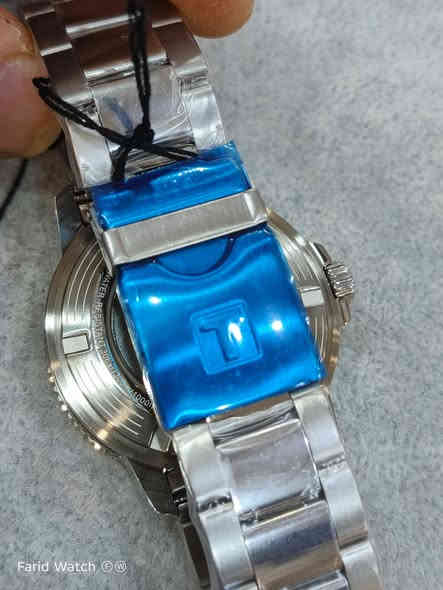 تيسوت .. Tissot اتوماتيك 
استيراد .. خاص مواصفات سويسريه
متوفر : لون مينه أسود وازرق 
المواصفات :
ساعه ستانلس ستيل .. قفل بحري 
رنگ دوار .. ارقام لمينوس زجاج ضد 
الخدش .. ماكنه 25 حجر كريم 
القطر : 43 m
السعر : 135 $  توصيل مجاني 
التواصل : 
خاص ( ماسنجر ) 
او … واتساب ***********

#البصراوي 
#للساعات
#اختيارك 
#الامثل
