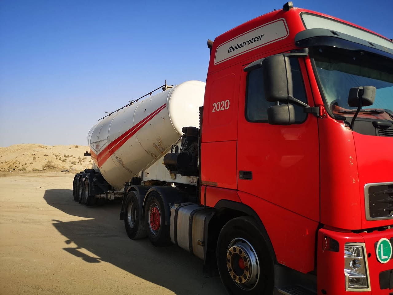 🚛 للبيـع: فالفو موديل ٢٠٠٤ سنكل امامي مربوطه سايلو طارق حاجي كوفين 🚛
​✅ سايلو الموديل 2013
✅ التصميم: 3 قبغ بلادي 3 محاور (2 سبرنك + 1 جوبلس تعليك).
✅ الحمولة: فول 47 طن.
✅ : دويز بلادي (نظيف جداً).
✅  رقم سليمانيه الجديد بسمي 
​📍 العنوان: بغداد.
📞 للتواصل والاستفسار (اتصال مباشر): ***********
سعر ٣٥٠ وبي مجال للطيبين
