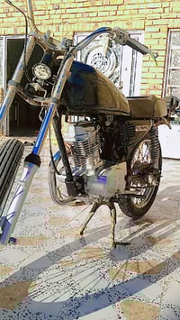 دراجة • بدون مكينه • بحاجة تصليح