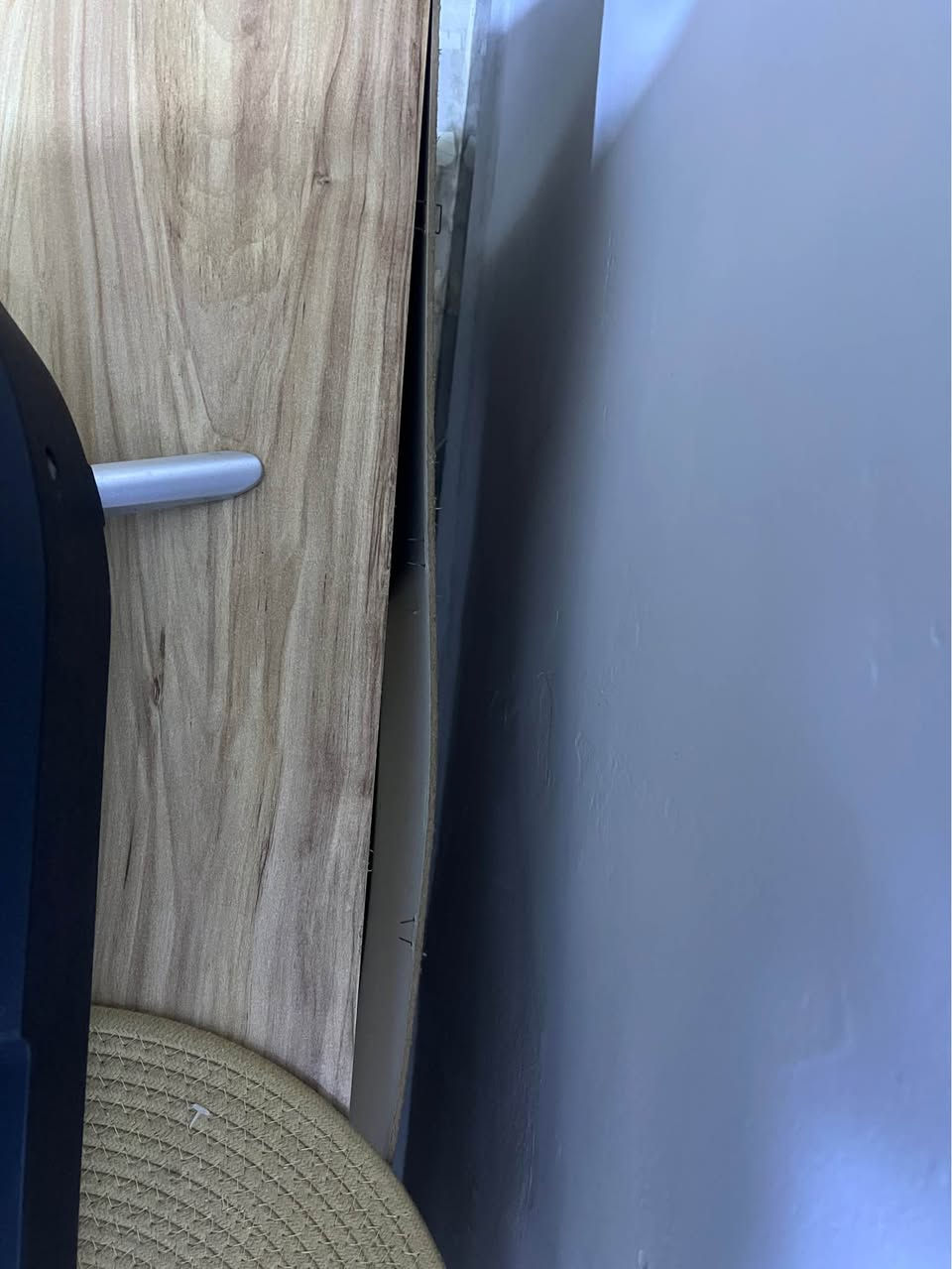 ميز تلفزيون وجزامة اثنينهم ب٥٠ الميز فقط يحتاجله كم كلبسه من وره فالتات فقط مثل ما موضح بالصور البصرة, العراق


**إذا كنت صاحب هذا الإعلان وتريد حذفه لأي سبب، رجاءا أرسل رسالة إلى الدعم الفني**