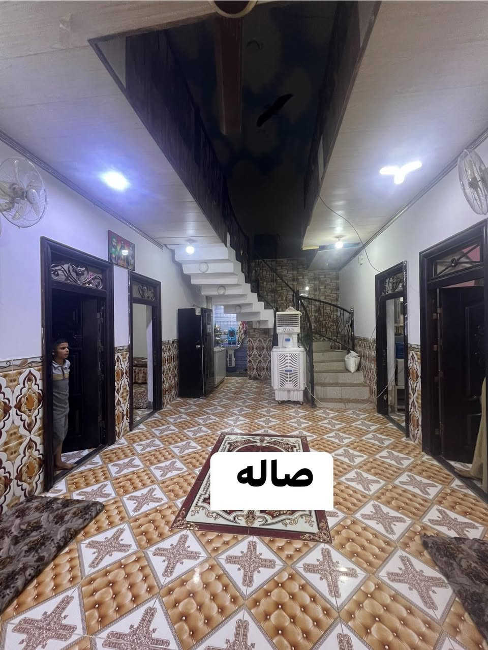 بيت شوخيرات ٢٠٠ متر بناء جديد حديث 

قاطين دبل فاليوم غرفتين جوه صاله مطبخ ستقبال 

كراج سياره جبير ونفس الجوه فوك هم غرفتين صاله 

صحيات طابو صرف وجه ع ساحه قريب ع اسواق ام 

البنين *********** تصوير وجه البيت ومقطع فيدو 

كامل خاص
