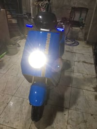 عندي دراجه شحن اريد راوسه R9   كلشي شغال رقم 07771305210