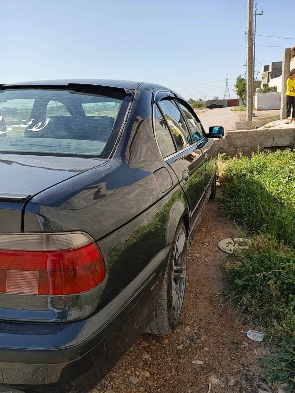 بي ام حجم 528 بدي ومحرك وكير اصل وفصل .
موديل 96 محدث 2000
صبغ عام ضربه جاملغ خلفي شبرين وموجود فديو قبل التعمير .
شاشه يابني فول الاستخدام بدون اي جطل بلادي.
دعاميه امامي وخلفي سبايدر مع شفقه مع ديفوز كله m .
منظومه زنون بالكامل .
 تخم تاير قبل شهر شاده .
تبريد ثلج مع منظمه جديده .
ادامه المحرك بالكامل شرط ضمان .
داخل جلد كشنات كهرباء شغاله .
كهربائيات سياره كلها شغاله.
داخل كله لون اسود مميز .
صدر امامي وخلفي جديد .
نقص فقط قمجي تنته وليس ماطور .
رقم انبار انكليزي باسمي سنويه لغايه 27 نهايته.
سياره متعوب عليه ع ادق التفاصيل .
السعر 95$ ويرهم مراوس حسب قناعه.
تلفون ***********
