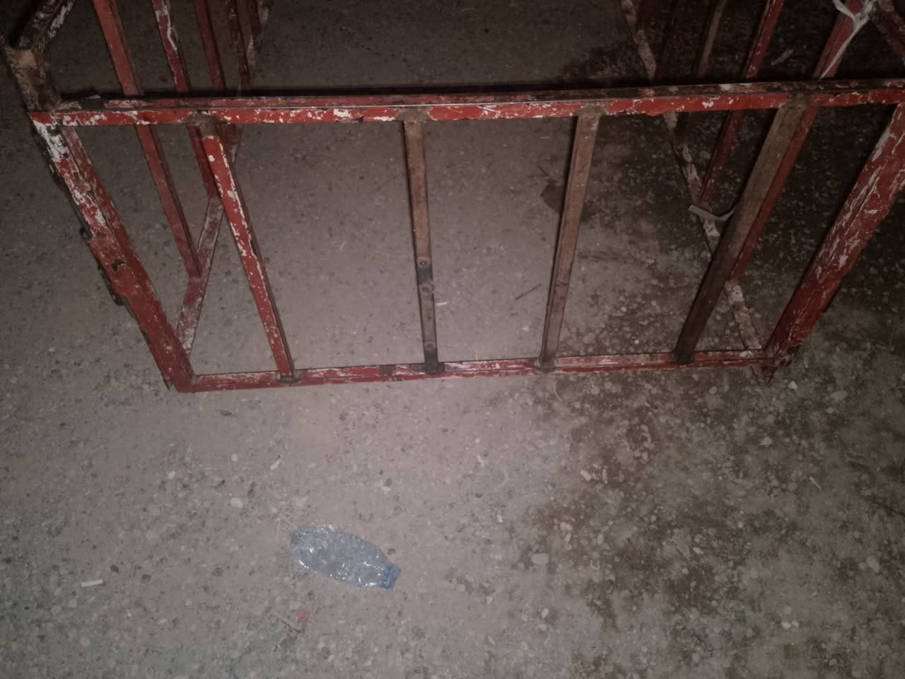 للبيع جنج ستوته كامل اي كسر مابي باب بي قمريه كامله السعر 50وبي مجال قليل  ممتواجد عل فيس رقم ***********
