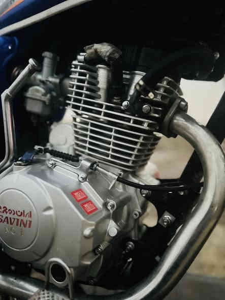 سيفان موديل ٢٤  منفيس اصلي وضع شركه بشرط صبانه مو مضروب السعر ٦٥٠ وبي مجال حك جيتك المكان گوير مخمور اتصل ***********
