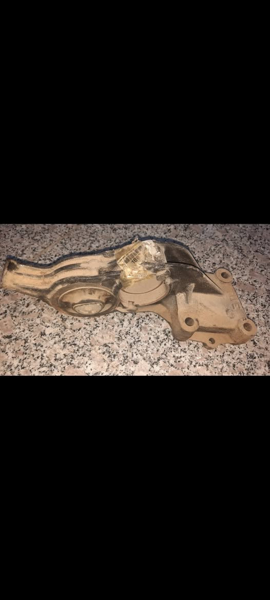 السلام عليكم من رخصه الادمن المحترم متوفر غراض بيجو ٣٠٧ مع وجود جام أبواب  للستفسار مراسله واتساب ***********
