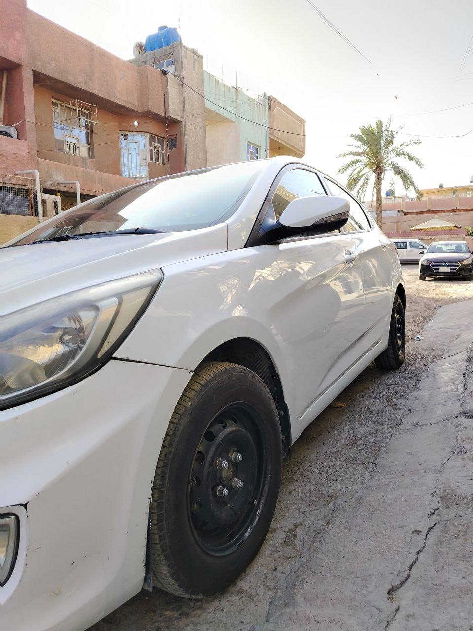 السلام عليكم للبيع اكسنت 2015 بغداد شارع فلسطين  ***********
