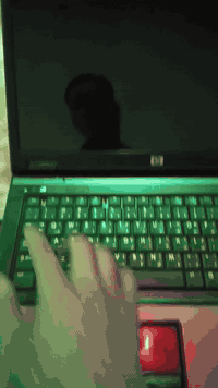 سلام عليكم لابتوب hp بسعر 85وي توصيل ما بي اي نقص او اي مشكلة كله شغال شاحنته موجودة بس (ملاحضة) انو اكو طكات خفيفة بل شاشة وما ماثرة كلش نقص بس هارد ssd 
رقمي ***********
مكاني البصرة 
ادمن 🌹
