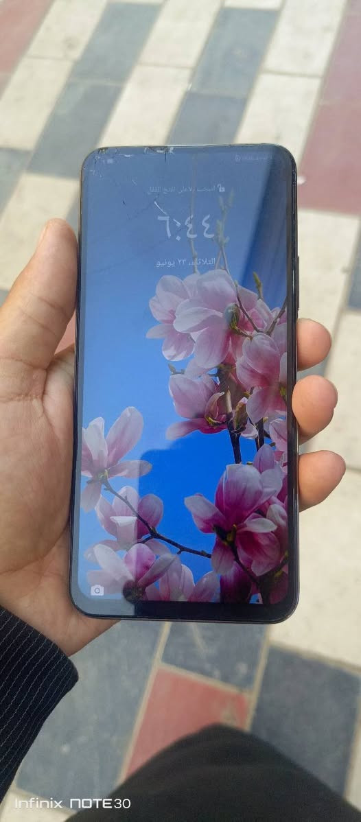 جهاز هونر y9a
ذكره 128مامفتوح بي فطور ب شاشه مامثر لمسه حلو 
السعر 100وبي مجال قليل


**إذا كنت صاحب هذا الإعلان وتريد حذفه لأي سبب، رجاءا أرسل رسالة إلى الدعم الفني**
