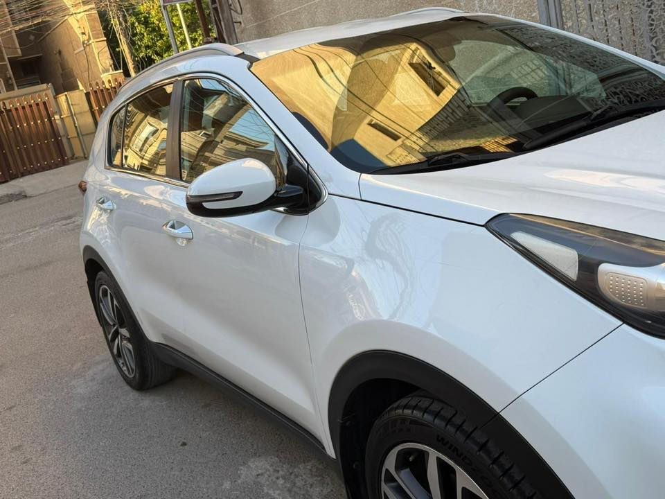 سيارة سبورتاج 2019
ماشية ٩٨ الف كم
رقم بغداد
مواصفات خليجية ومكفولة من الصبغ والبارد والضربة
للاستفسار ***********
