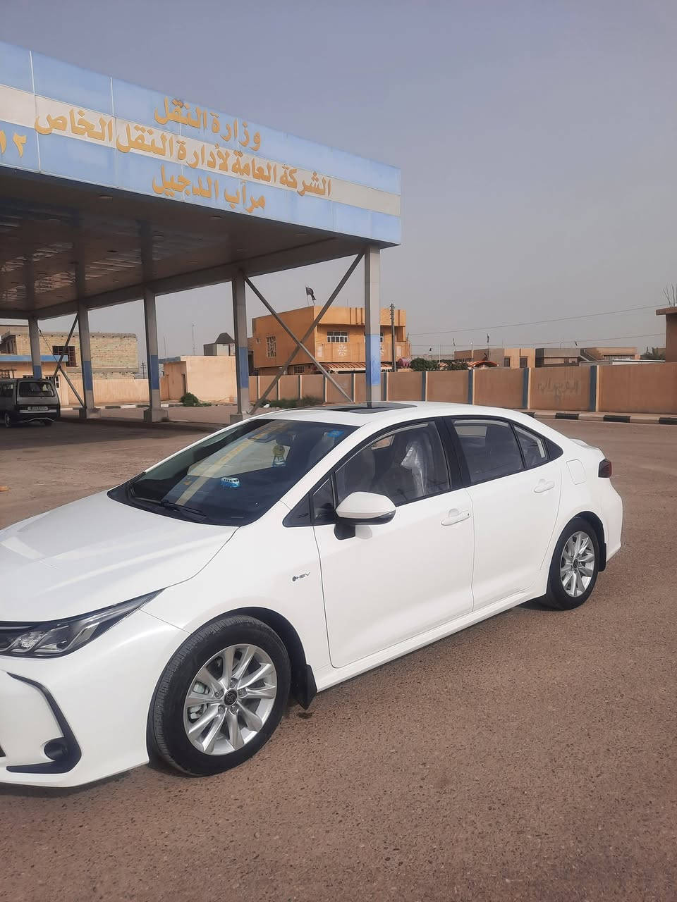 تويوتا كورولا هايبرد 2025 شكل الخليجي فول مواصفات
ماشيه 7 الف
محرك 1800 هايبر
تبريد قطعتين
مواصفات :
بصمه + بصمه ابواب
فتحه
كشنات جلد اسود
رادار + تحديد مسار + قيادة ذاتية
هاند بريك كهربائي + لايت زينون
درايف مود + أوتو هولد
فل سيستم إيرباك + مانع تصادم + مانع انزلاق وبعد هواي بيها مواصفات 

سياره مكفوله كفاله عامه من الشخط
السياره بسمي رقم بغداد الجديد 
مكان صلاح الدين قضاء الدجيل للأستفسار: 

الاتصال ***********
