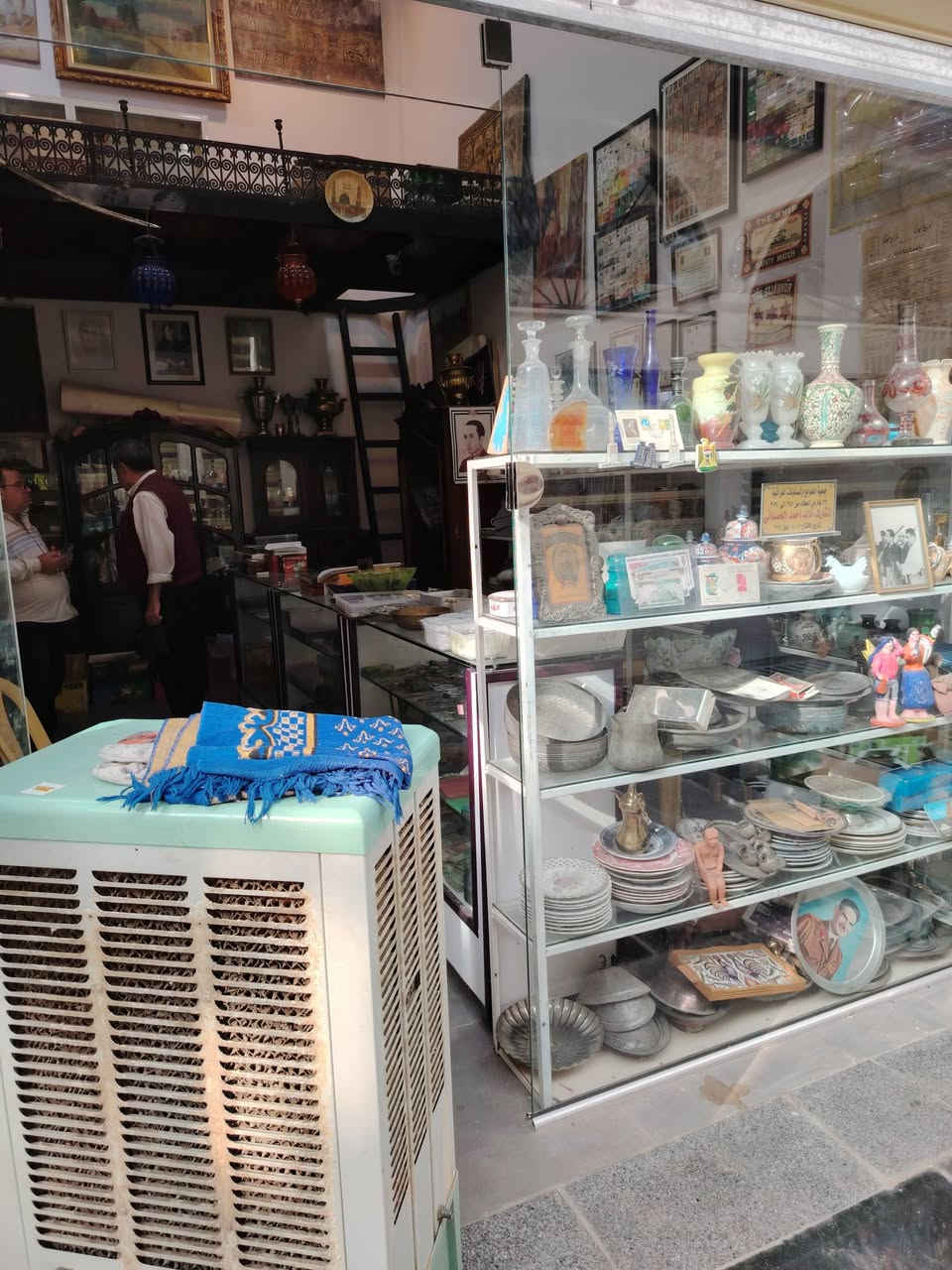 اهلا وسهلا بكل زوار محلات الانتيكات في سوق الأربعاء فرع الانتيكات


**إذا كنت صاحب هذا الإعلان وتريد حذفه لأي سبب، رجاءا أرسل رسالة إلى الدعم الفني**