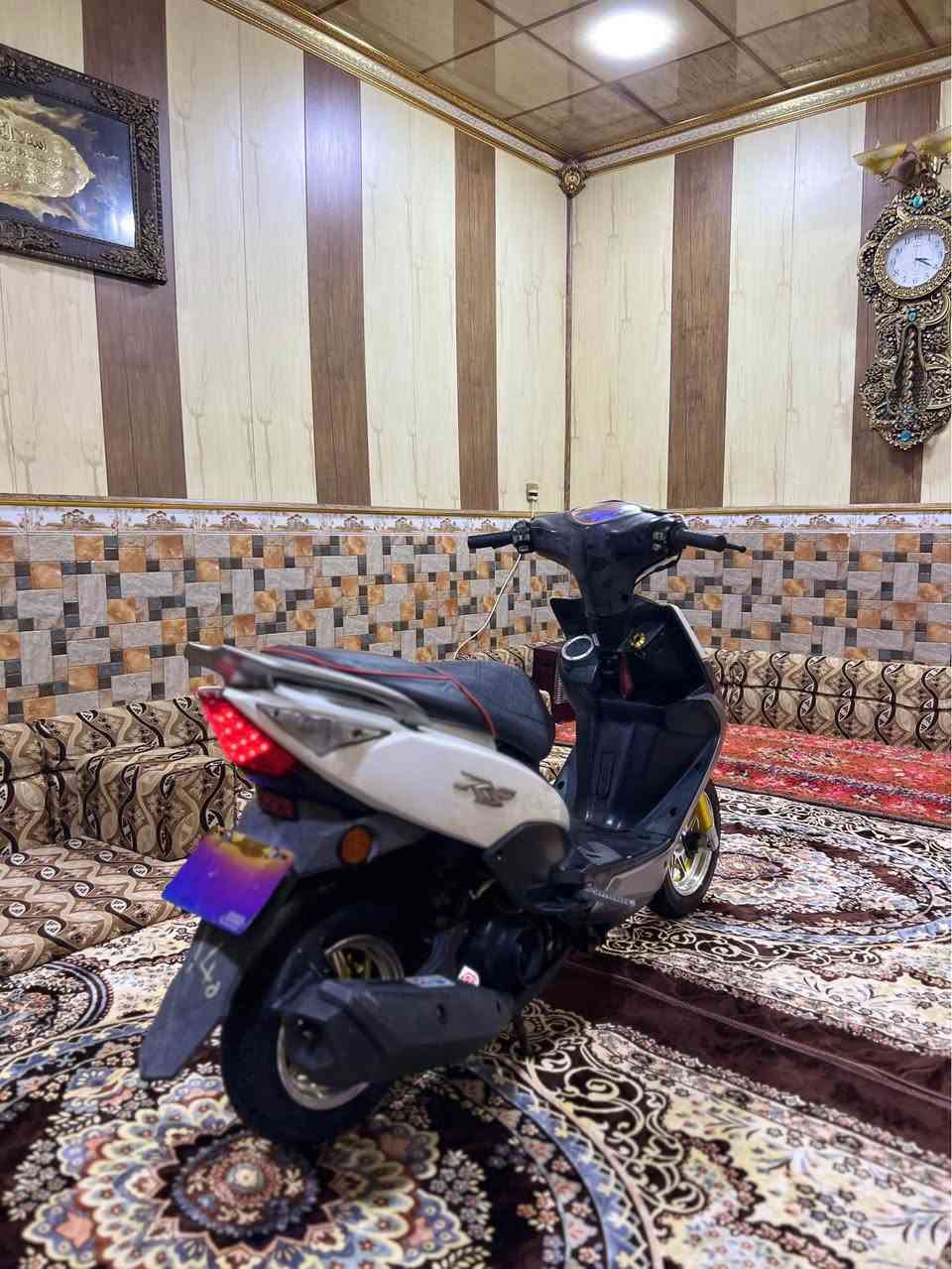 سلام عليكم دراجه ماكس مضلع حديث موديل2016 بسعر 975 دراجه كفاله عامه كهربائيات كلها شغاله ومحرك ما مفتوح وشلعه ومعدل ونعومه فول بيها تزويدات ناشفه دبلات امامبه ودبل خلفي ويلات وقبق جوزه وقطره بلاديات وتخم تاير توه شاده وكشن تفصال توه فصلته دراجه جاهزه ورمبه ما نقصها برغي مكاني بصره خمسه ميل رقم هــ/*********** متواجد وتساب فقط ملاحضه دراجه طالعه من الرمبه قبل ٢٣ يوم وخذتها بمليون و250 البصرة, العراق
