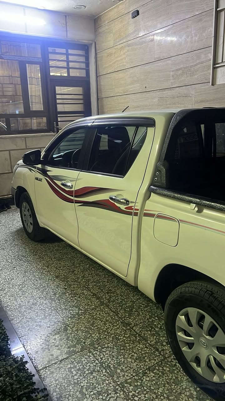 سلام عليكم بيكم للبيع  
مديل ٢٠٢٠ كير عادي 
ماشيه ١٨٠ رقم اربيل سنويه وهزه جديده 
***********
