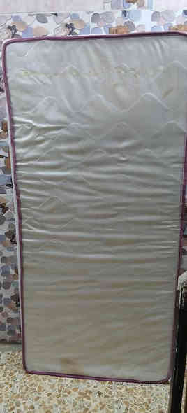 الجرابي الوحده ب٤٥الف
العدد٢
البردات عدد٢ متر و٢٠ سم 
سعرهن ٢٠ الوحدة 
ودوشك سعره ٢٥
***********
