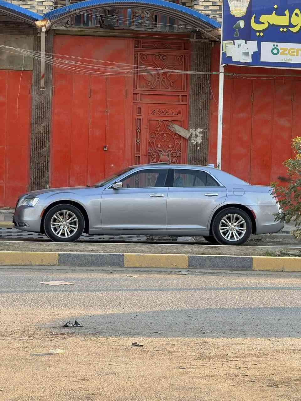 يالله اوبامه مودل ١٧ مرمز ٢١ جازه برغي مابيه نقص ماشيه ٨٥ ألف كيلو مكفوله من الضربه رقم بصره تحويل ثاني يوم رقم انكليزي مكاني شطره للستفسار ***********مراوس حسب القناعه فقط أمريكي
