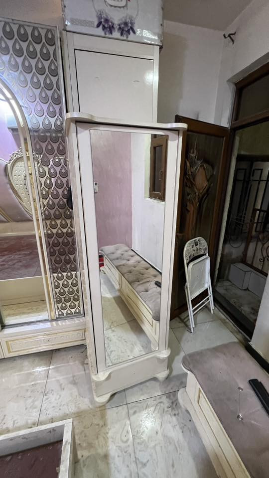 السلام عليكم
غرفه تركيه للبيع
جربايه
وكنتور ٦ ابواب
 للاستفسار والتواصل ***********
مكان بغداد حي الخضراء
