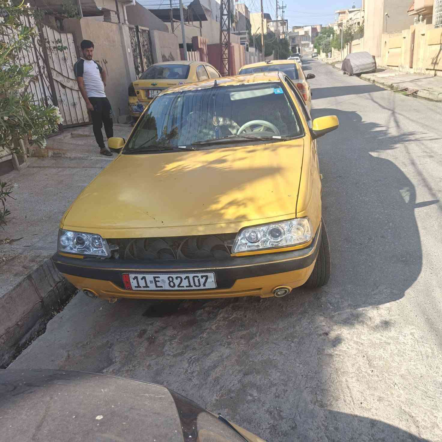بيجو 405للبيع
موديل 2013 رقم بغداد 
مصفره هيئه وغرامات 
بسمي كابون بنزين بيها 
بيع نقد وقصاد 
مكانها موصل حي صدام 
كورك ***********
اسيا ***********
