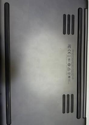 للبيع لابتوب
 Laptop Razer Blade Stealth RZ09-0196 QHD Touch Screen 

* الفئة: Ultrabook / لابتوب خفيف للأعمال والشغل المتنقل

* الشاشة: 12.5 بوصة  Touch QHD (2560×1440) لمس

* السماكة: 1.15 سم يعني نحيف جدًا ويعتبر من فئة Ultrabook الخفيفة

* الوزن: 1.25 كغم

* المعالج: Intel Core i7-7500U
نواة ثنائية (2C / 4T)
سرعة أساسية: 2.7GHz
تصل إلى ~3.5GHz في التربو

* كرت الشاشة: Intel HD Graphics 620

* الرام: 16GB 

* التخزين: 512GB SSD

* المنافذ:
USB-C (مع Thunderbolt 3)
USB-A 3.0 x2
HDMI
منفذ 3.5 مم
دعم شحن سريع

* البطارية: عمر بطارية جيد بسبب المعالج الموفر للطاقة 3 - 5 ساعات تقريبا استخدام عادي

- تصميم نحيف وخفيف
- شاشة قوية والوان ممتازة
- بطارية ممتازة
- مناسب للطلاب والتنقل

نظافة 90%
مكاني سليمانية يوجد توصيل

السعر : 450,000 دينار


**إذا كنت صاحب هذا الإعلان وتريد حذفه لأي سبب، رجاءا أرسل رسالة إلى الدعم الفني**