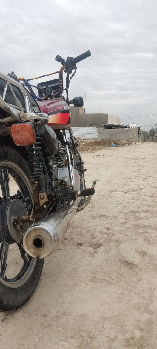 السلام عليكم دراجه سيڤان للبيع الموديل 2020 اوراق اصوليه مكينه مامفتوحه الدراجه شغاله سلف كلش نضيفه السعر 350 وبيها مجال بسيط مكان الدراجه المحاويل رقم الهاتف *********** رجاءاً موشراي لٱ تتصل بيه
