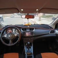 نيسان سنترا ٢٠١٨ بجم كبس *الون اصفر*للبيع فقط السعر ١٠٠ وبيهه مجال بسي...