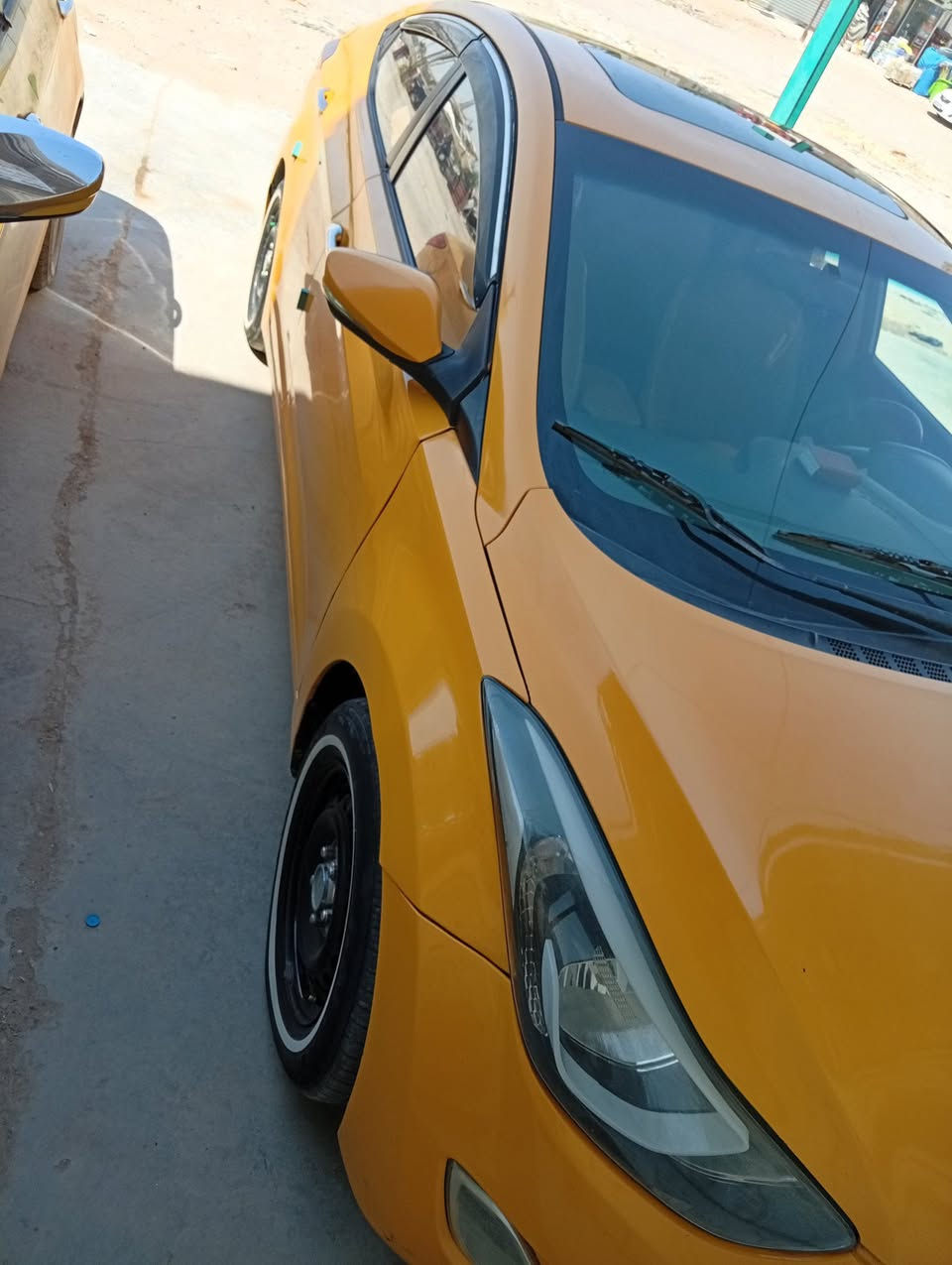النترا موديل 12خليجي 
مكينه دوش 1800
كامره 
شاشه 
فتحه 
تبريد 
دواخل صاج 
تحكم 
منضومه 
رقم نكليزي 
دوشمه
مكاني ديوانيه 
للاستفسار الاتصال على ***********
