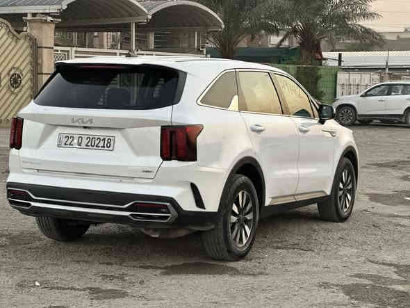 للبيع 
كيا سورنتو ٢٠٢٣ lx  مكينة ٢٥٠٠ 

٧ راكب 

ماشية ٢٤ 

مواصفات:
 
فول تحكم ستيرن- اشاير بالمري 
٤ انظمة قيادة- تحديد مسار - قيادة ذاتية 

بدون صبغ_ بدون ايرباك_ تبديل قبق جنطة فقط
صور الحادث مرفقة بالمنشور 

الاستفسار : ***********
***********
