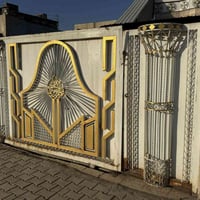 باب للبيع سلايد 07776034577