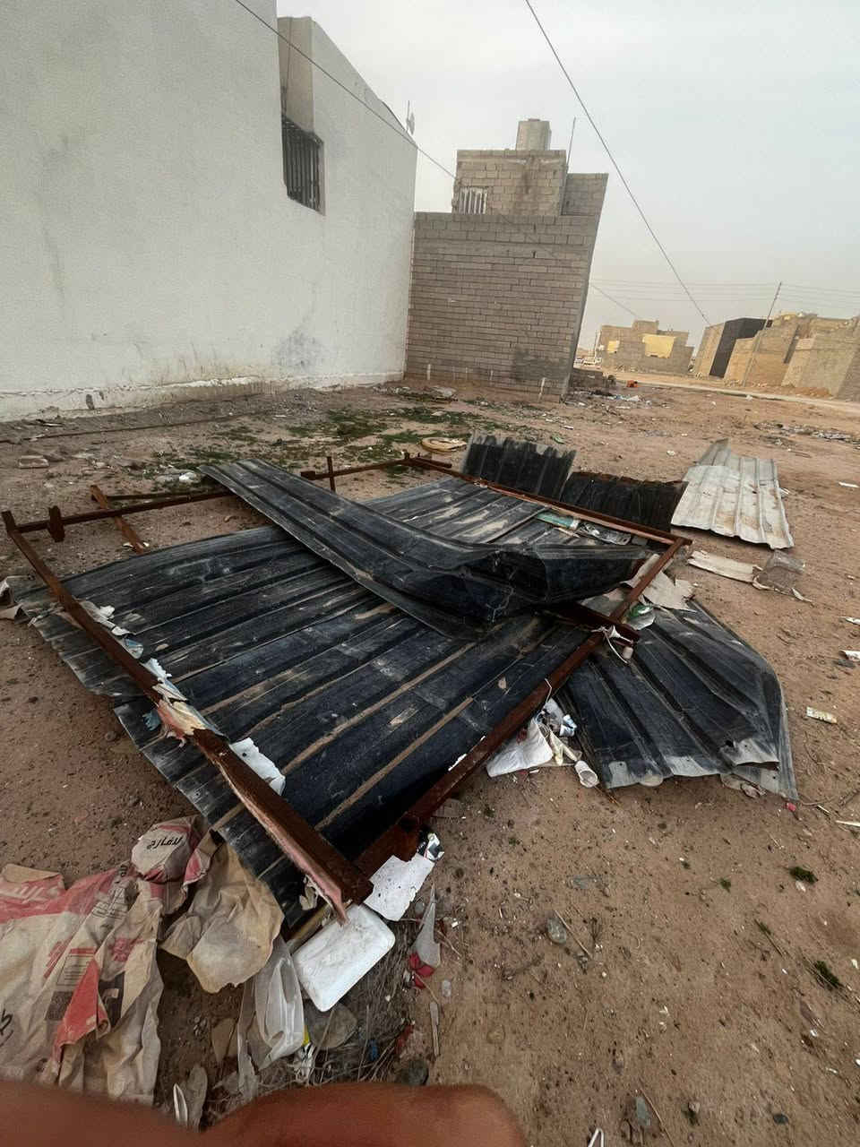 غراض للبيع 
دوشگ سبرنگ
قاطع بلاستك 
جينگو وحديد 
خاص او ع رقم ***********
