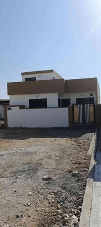 حي القوسيات • ١٠٠م • جاهز سكن