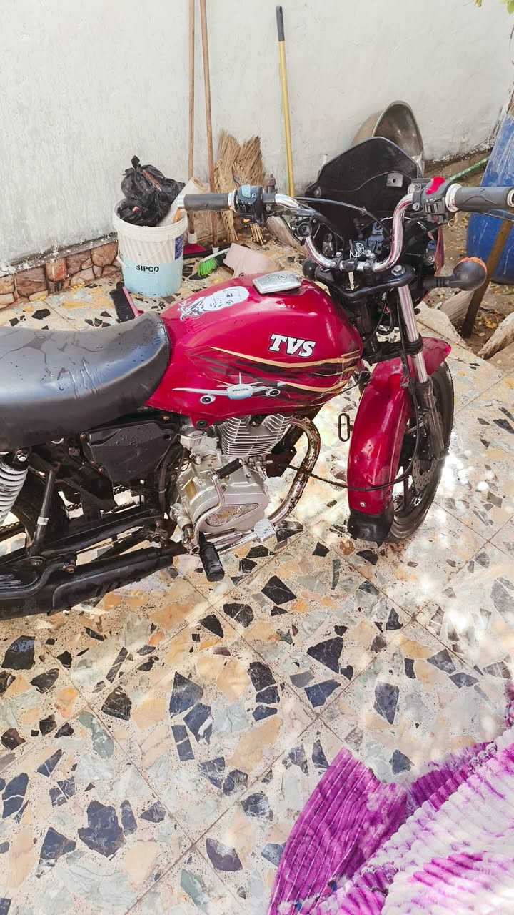 دراجه مديل 2021 TVS رقم وسنويه محرك MTR جديد مامفتوح السريعه ازامط بيه ضفيره جديده تشتغل نگره سلف وهندر دراجه ماناقصه شي غير الاشاير وعينه 👍 دبلات تايرات كلشي جديد بيه رقمي *********** البصره الحيانيه  السعر مليون و600 بيه مجالل (المو شراي لا يتعبني ) رجائن
