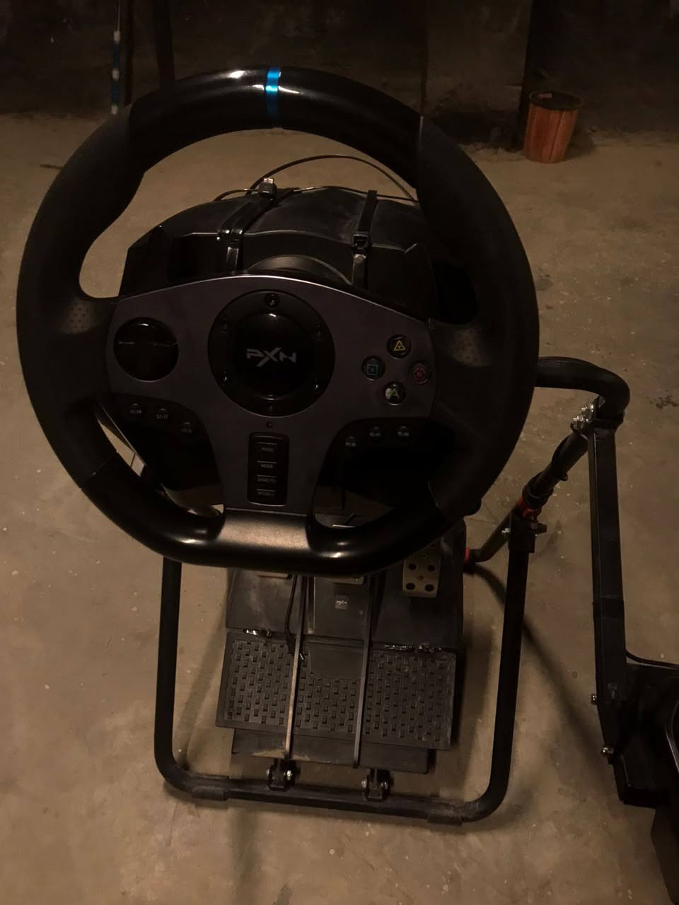 دركسون وستاند اخو الجديد السعر 250 الاستاند والدركسون


**إذا كنت صاحب هذا الإعلان وتريد حذفه لأي سبب، رجاءا أرسل رسالة إلى الدعم الفني**