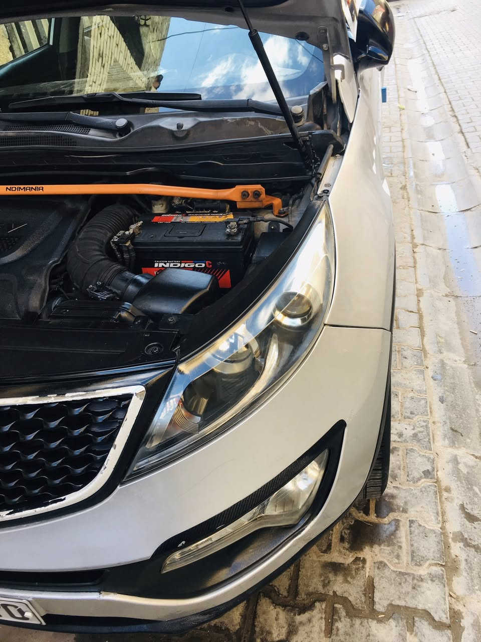 سلام عليكم كيا سبورتج كاز موديل 2014 موصفات تدفئه تبريد كشنات جلد فول عدى الفتحة ادوات  كصه جنطه  متومه  كامل سنوية ورقم وياها كاملة جاهزة من كلشي بغداد السعر 52 $ ورقة وبيها مجال 
***********
