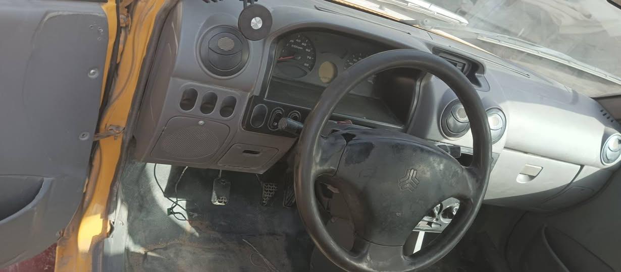 سلام عليكم سايبه مودل12 مكينه بيهة خيط بخار وكير خير من آللة صددر خلفي امامي تخم تاير رايده ب17 وبيه مجال قليل راعيهة موجود تحويل شاني يوم ابكن سلمان باك لمدائن ***********
