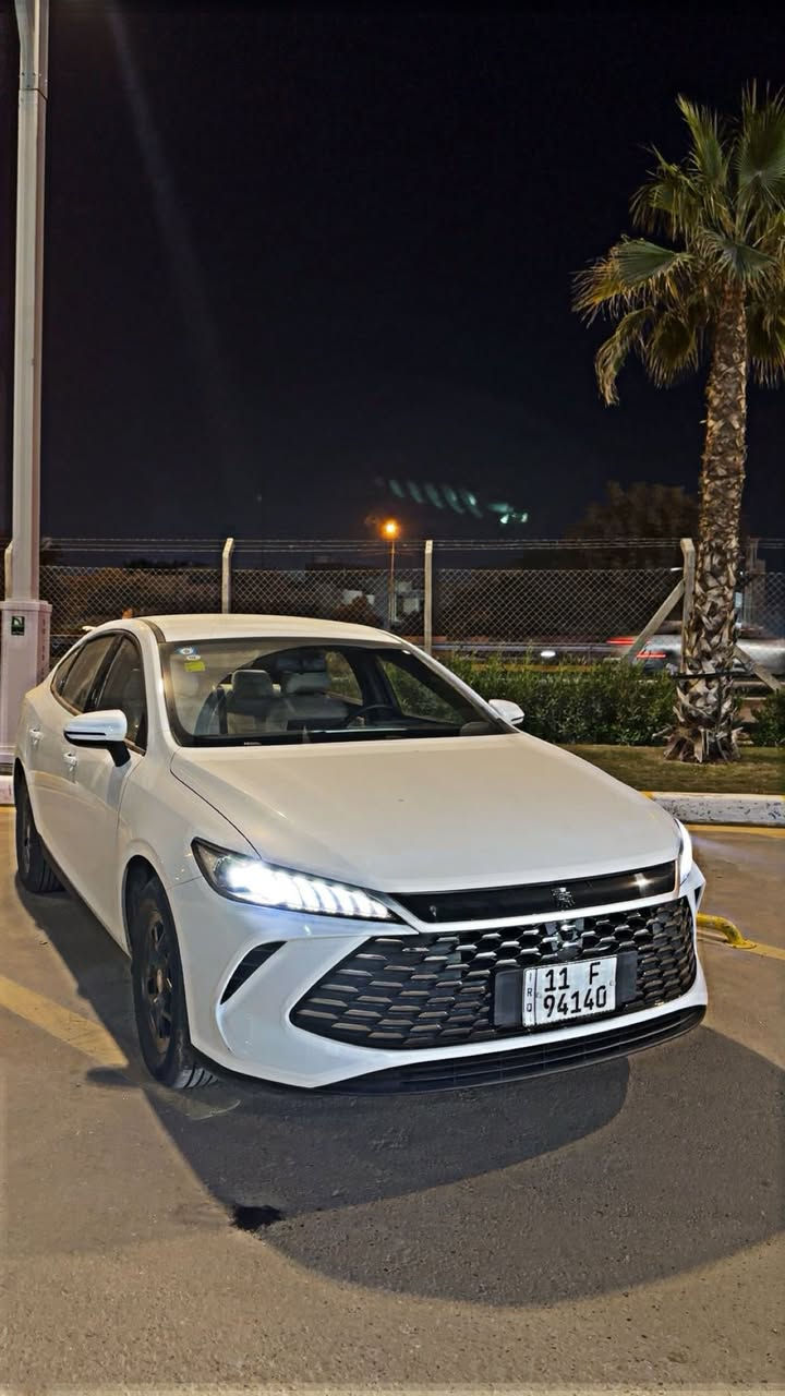 السلام عليكم من رخصه الادمن 
byd/جن بلاص /2025
ماشيه 4000
معروفه موصفات الجن بلاص والكل يعرفه ما يحتاج اثكر  شي 
السياره بعده بوضع الوكال 
السعر ١٢٩ ورقه 
مكان سياره بغداد 
الاستفسار 

‭٠٧٨٧ ٥٨٦ ٠٩٠٣‬
