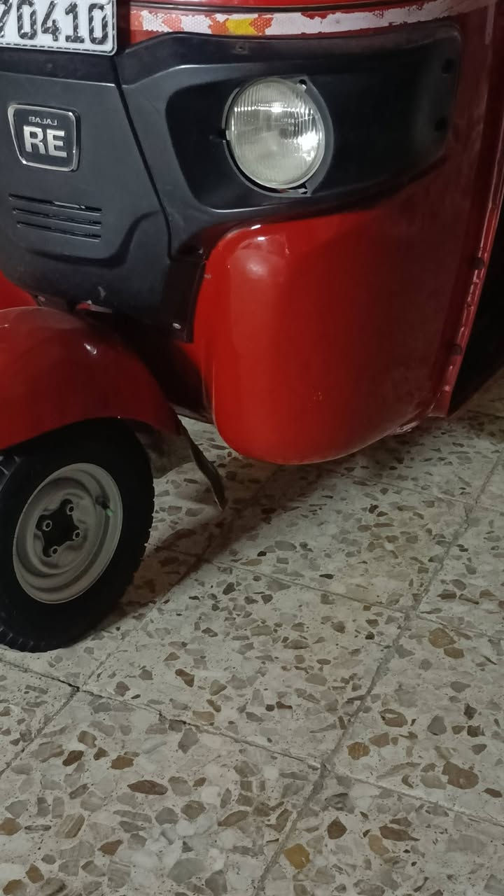 السلام عليكم تكتك للبيع مديل 18 شهر 12 رقم وسنويه تحويل ثاني يوم لا طخه ولا صبغ عده الدوس جديده مكان مدينة الصدر رقمي ***********
