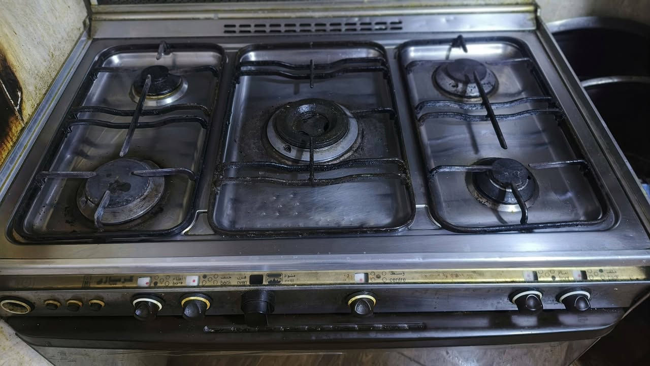 سلام عليكم طباخ كريازي شغال كلشي بيه حتى الفرن بس العين الي بالنص يرادلها ترتيب بسعر مناسب 100 الف نهايته من الاخير وسئل  عن سعر الكريازي 
مكانه بصره كرمة علي الناحيه


**إذا كنت صاحب هذا الإعلان وتريد حذفه لأي سبب، رجاءا أرسل رسالة إلى الدعم الفني**