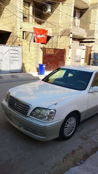 تويوتا كراون • ٢٠٠٢ • حدادية 100/100