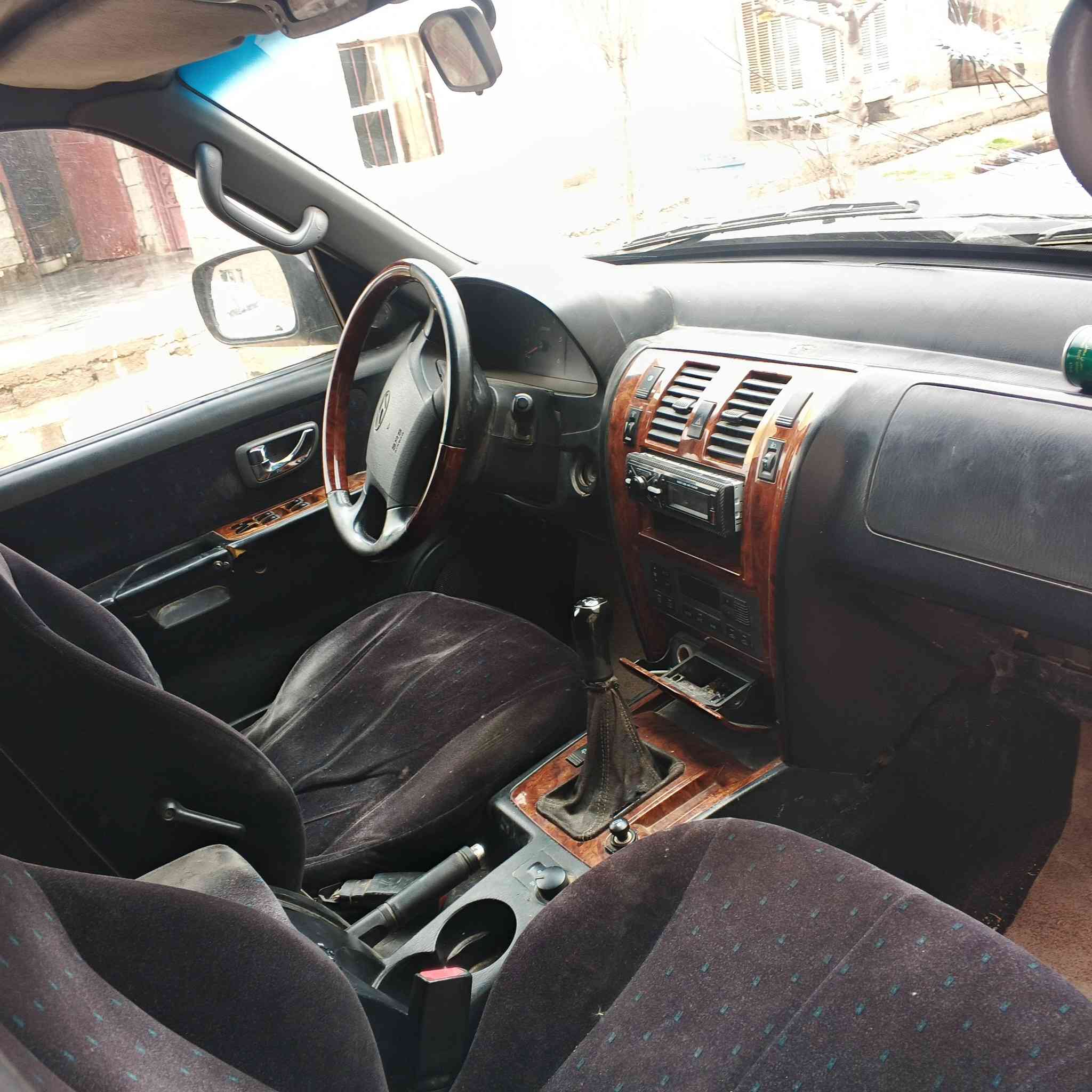 السلام وعليكم سياره هونداي بيه منفيس وضايع شقال من الدعاميه ل دعاميه مكفول من عشاريه ومن صرق محرك كاز ما يصرف ولا تبخير المكان ناحيه الزاب ***********
