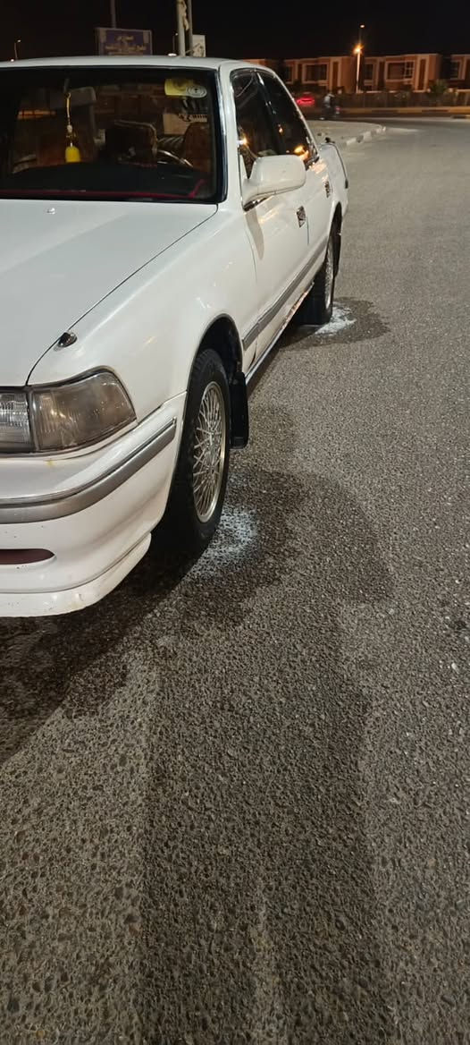 السلام عليكم كرستة كصيف سياره كفاله كصه
ونقل وعيب شرعي سياره بسمي سنويه 28 رقم إنكليزي  جاهزه السياره للخير كهربائيا كلها شغاله ملاحظه سياره تحتاج بس كمبريسر مال تبريد  مكاني البصرة تنوّمه شط العرب 50 وبيهااا مجال بصيط ***********

