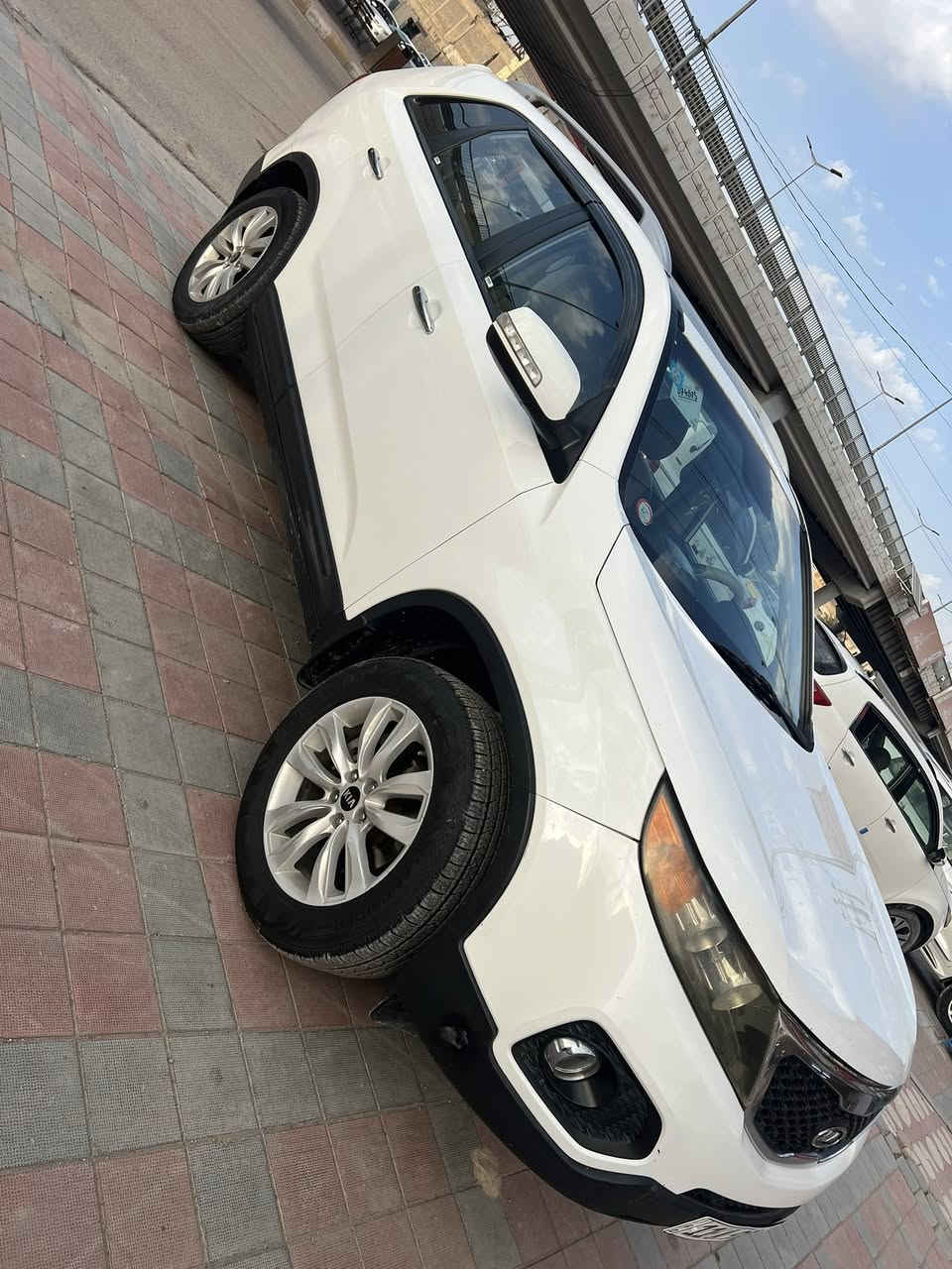 سورنتو خليجي    موديل 2010.                                   فول مواصفات عدا البصمه ولفور ويل.                      رقم بغداد جاهزه من رقم جديد وهزه                          .    مكفوله من الصبغ عدا بارد وسونارمع الصور.       محرك 6 مامفتوح مبدل مال كصه.                           مكان سياره الفلوجه                                                  السعر 155.                                       رقم*********** متوفر وتساب
