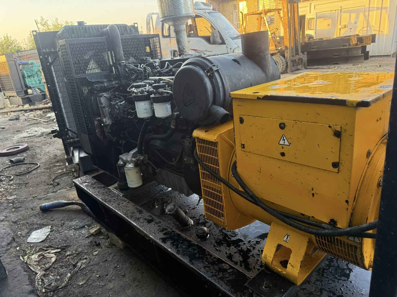 سلام عليكم معرض مولد للبيع بيركز نكليزي اصلي ٦ سلندر سوبر ١١٠ كيفي ابلادي لأصرف ولا بخار تشغيل جهاز برودكشن اتو نضام حمايه كامل عنوان بغداد رقم الهاتف ***********
