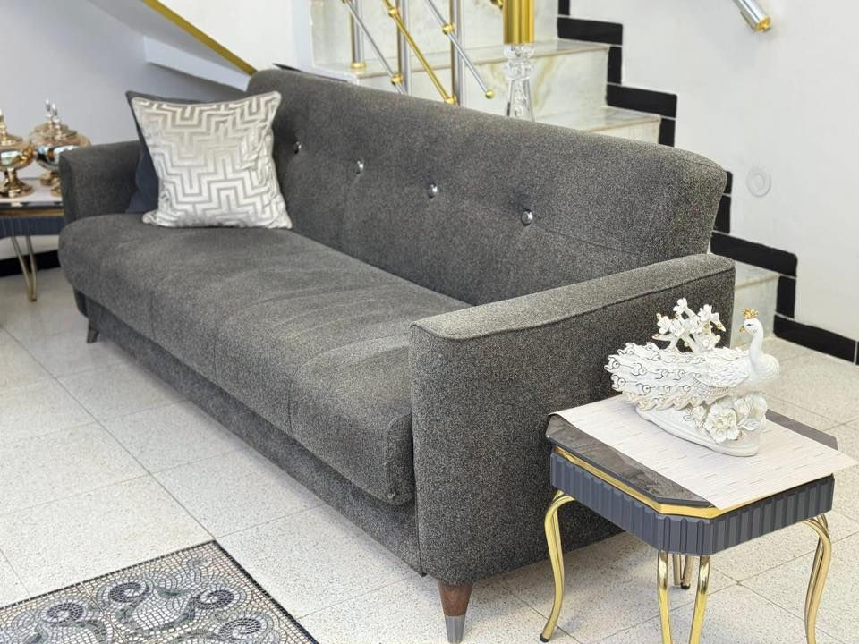 للبيع مناسب 
العنوان بغداد 

‭0771 006 1229‬
السعر 100 الف
