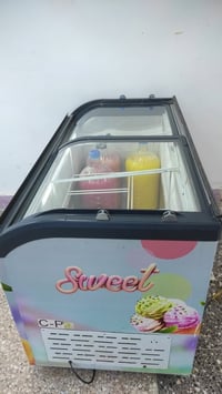 عارضة للبيع 07744252599