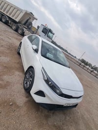 سيراتو 2024 رقم اربيل كفاله عامه فول مواصفات ما عدا السلايت رووف للاست...