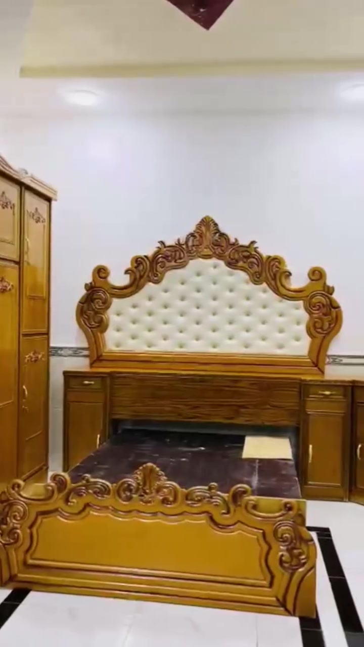 غرفه توج صاج عراقي نظافه فول كامله  السعر مليون 150  بي مجال العنوان الرمانه البوعبيد للستفسار *********** واتساب
